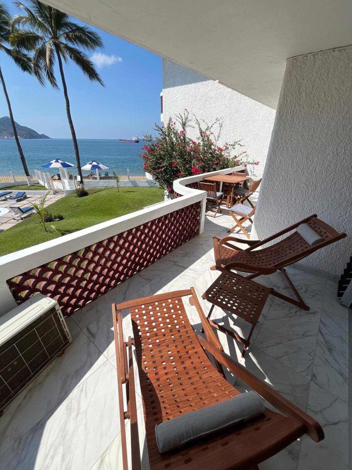 Spacious Apartment In Manzanillo Right On The Beach Eksteriør billede